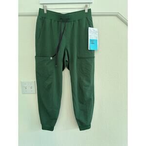 NWT Fabletics Mens Medium Short All Shift Scrub Jogger Hunter Green READ